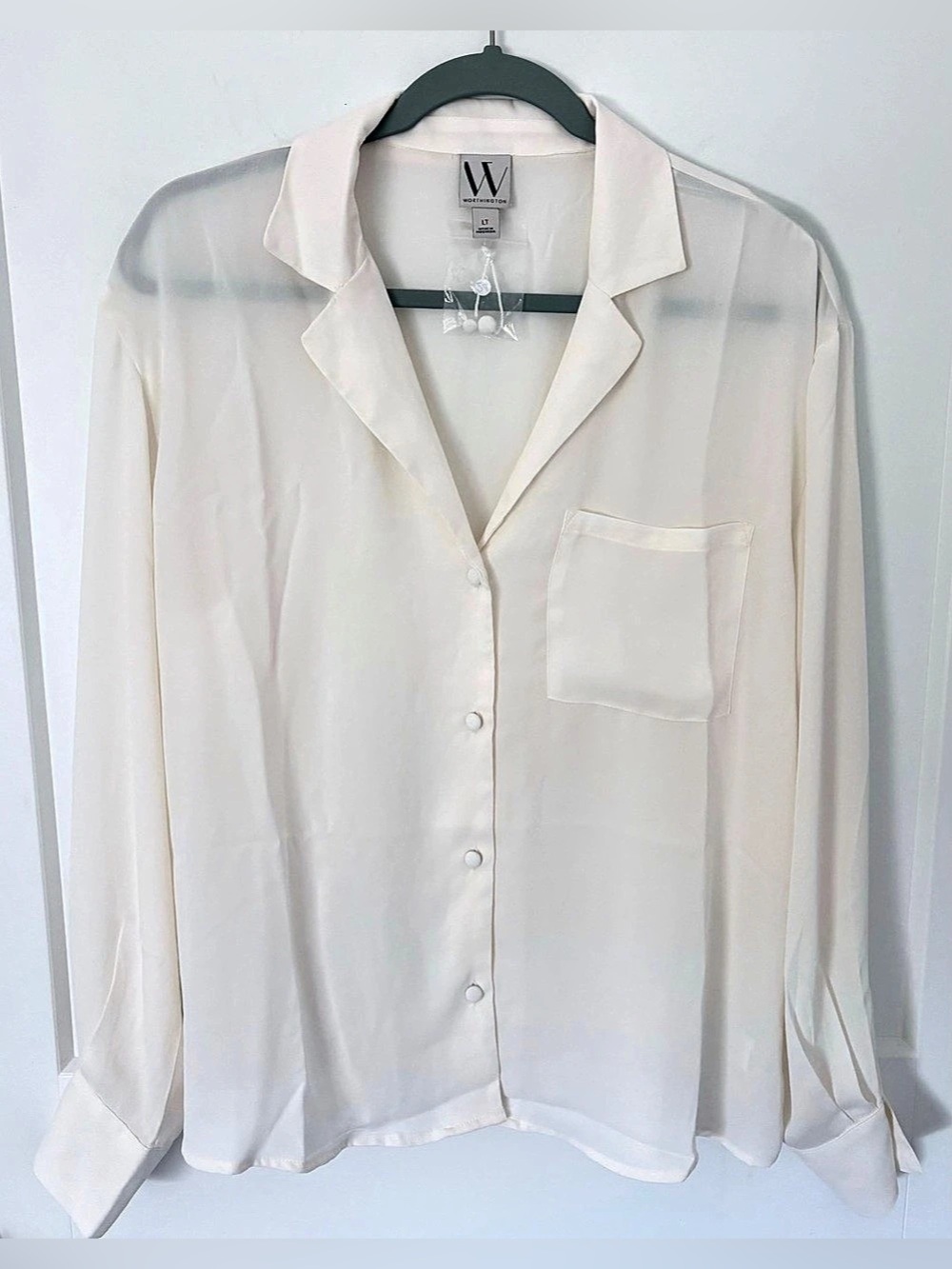 NWOT - Worthington Long Sleeve Button Down in Ivory - Size Medium Tall